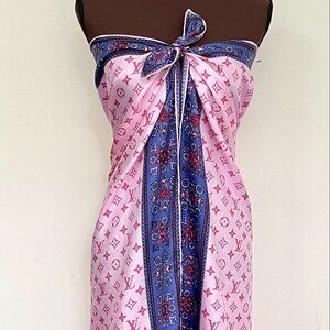 New Louis Vuitton Scarf Monogram Giant Pink Silk Oversize Wrap